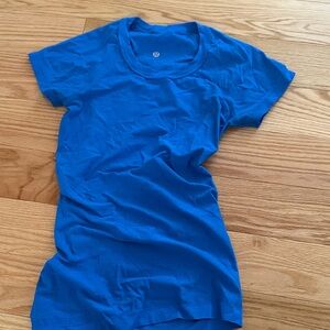 Lululemon Blue Athletic T-Shirt